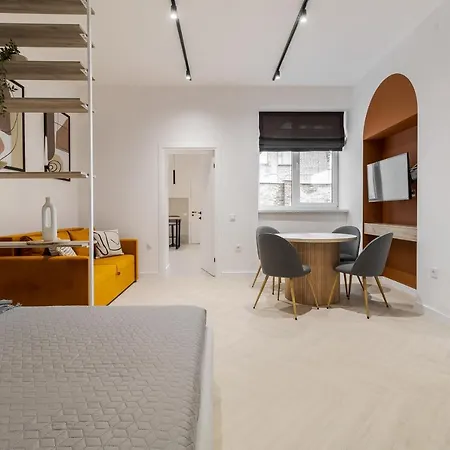 Inshiapartments On Ferentsa Lista Str Львів